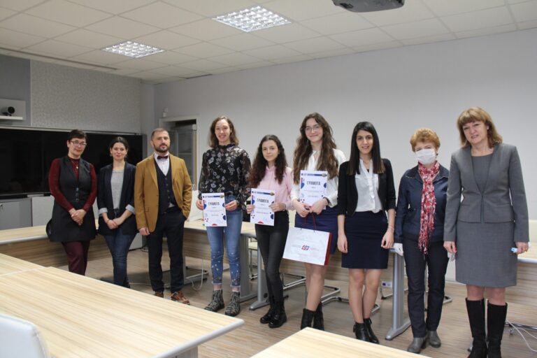 We awarded the winners of the RTIK Essay Contest
